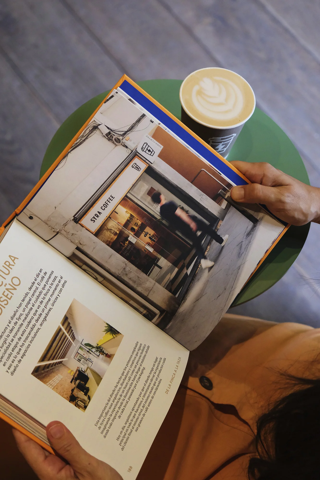 Libro 'De La Finca a la Taza' - Image 3